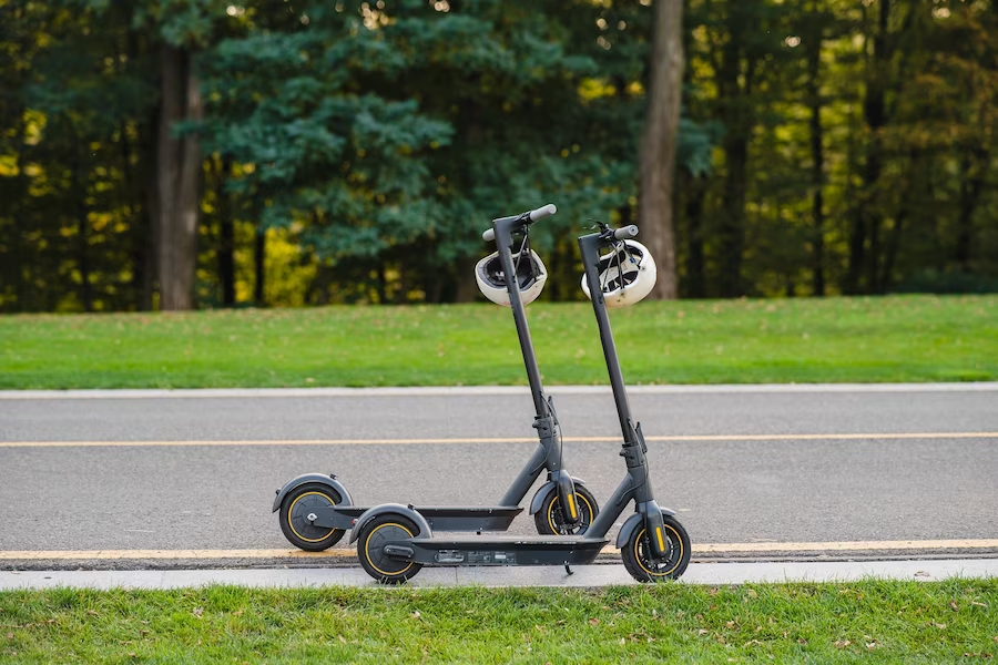 Flotte de micro-mobilité (trottinettes électriques) pilotée avec TRAKmy EKLYPS